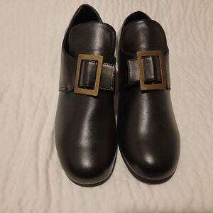 1031 Womens Black Leather Buckle Block Heel Round Toe Costume Shoes Size S(8-9)